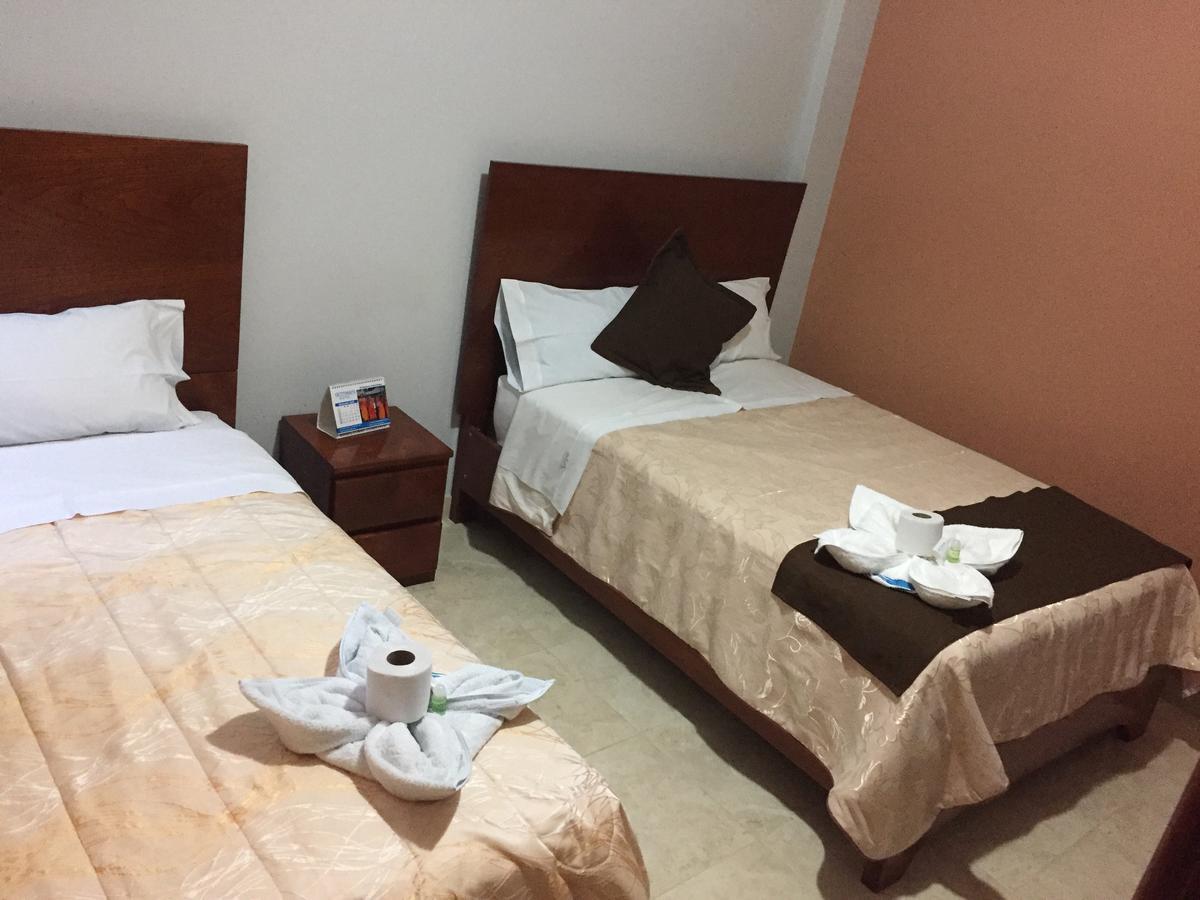 Victtorios Hotel Satipo Kültér fotó